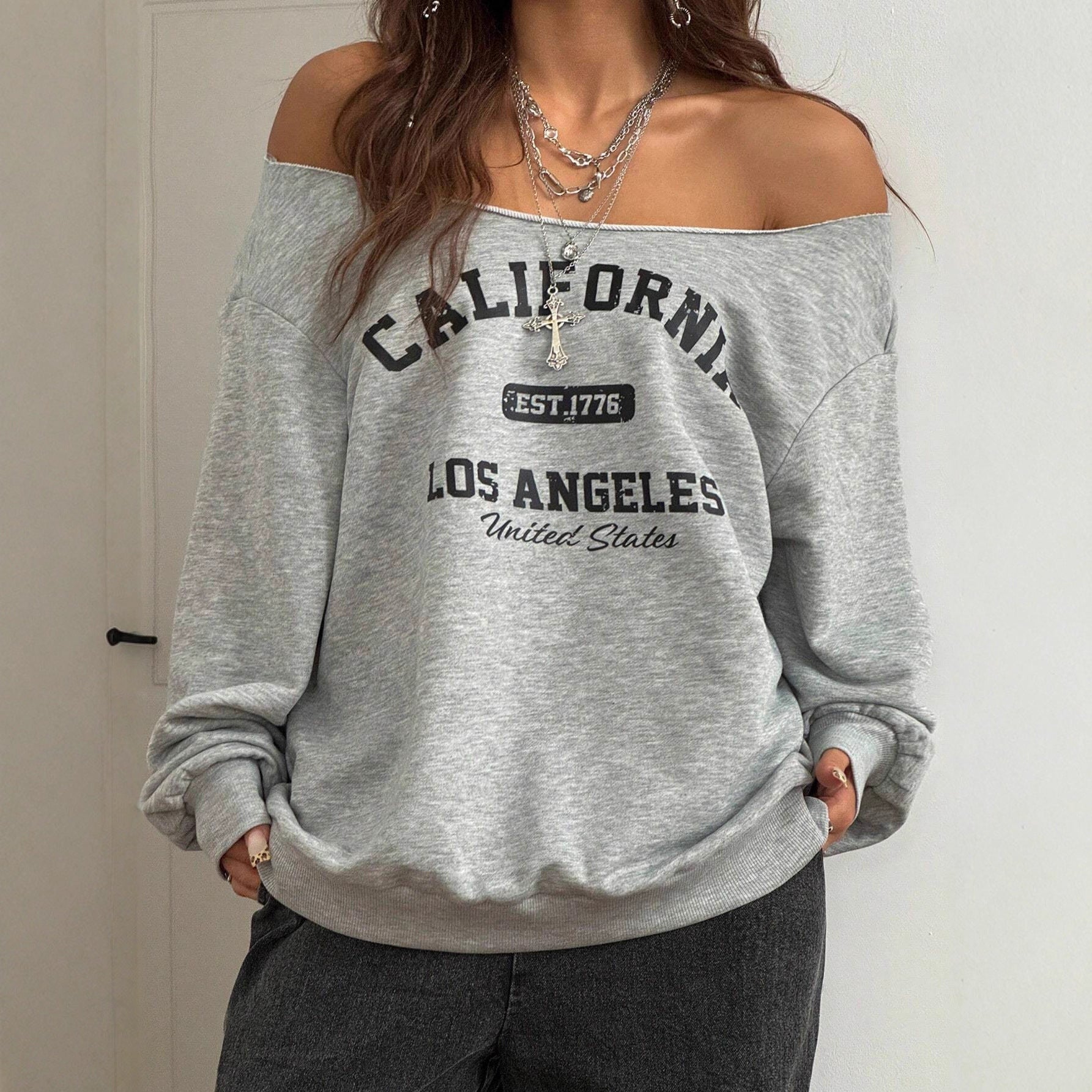 Slant shoulder T-Shirt