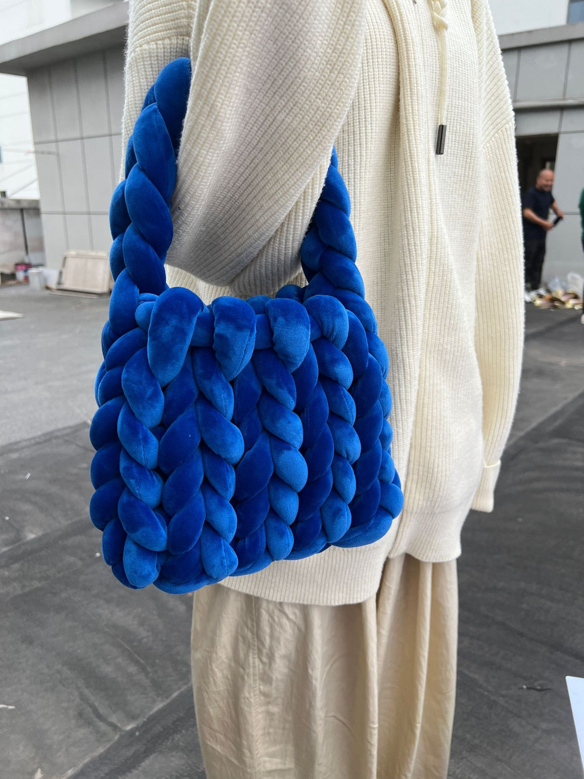 DIY hand woven crystal velvet core spun yarn woven hand-held mailman bag eprolo