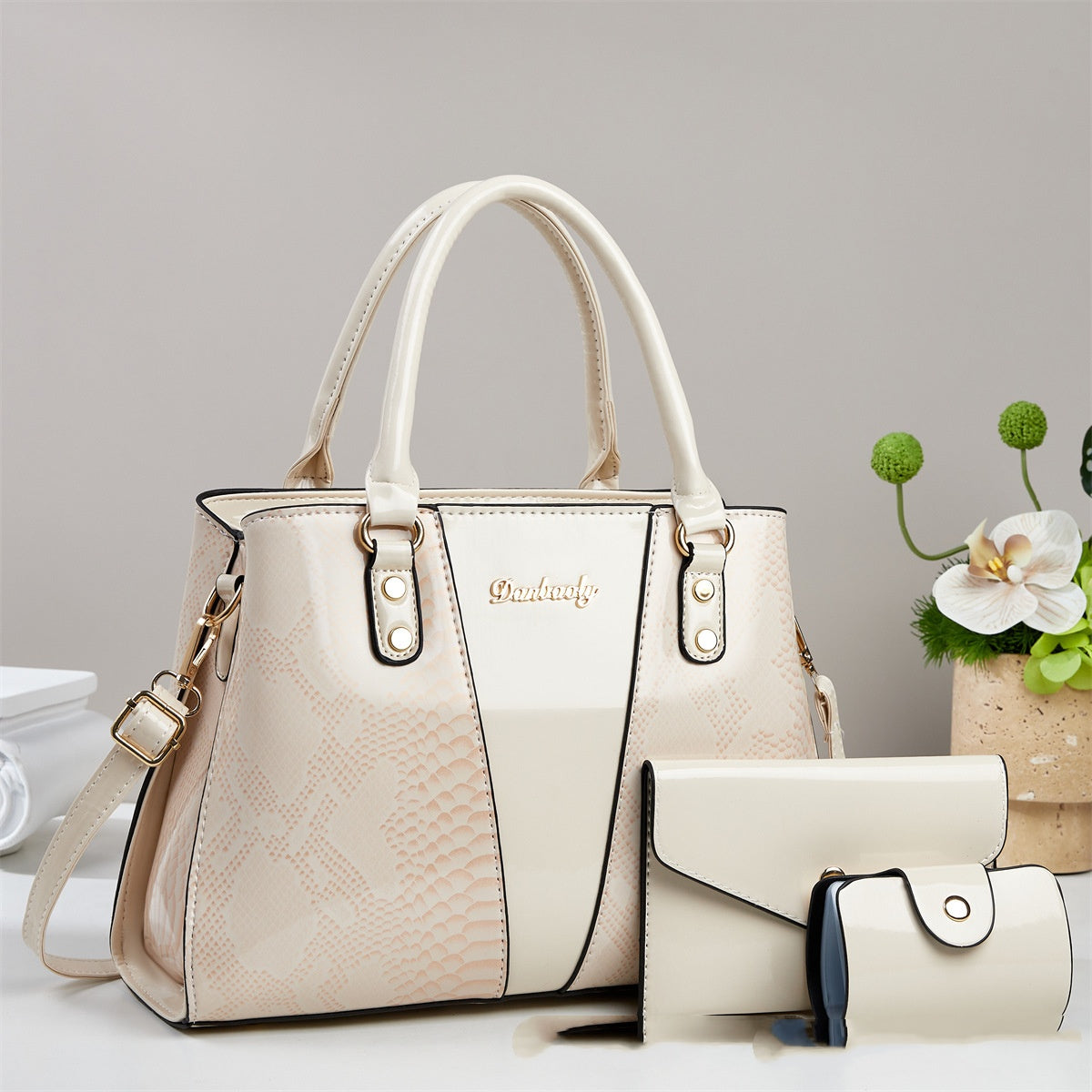 Large-capacity Shouldercrossbody Bag With A Snakeskin Pattern Tote Handbag Zee's Vibe Vault