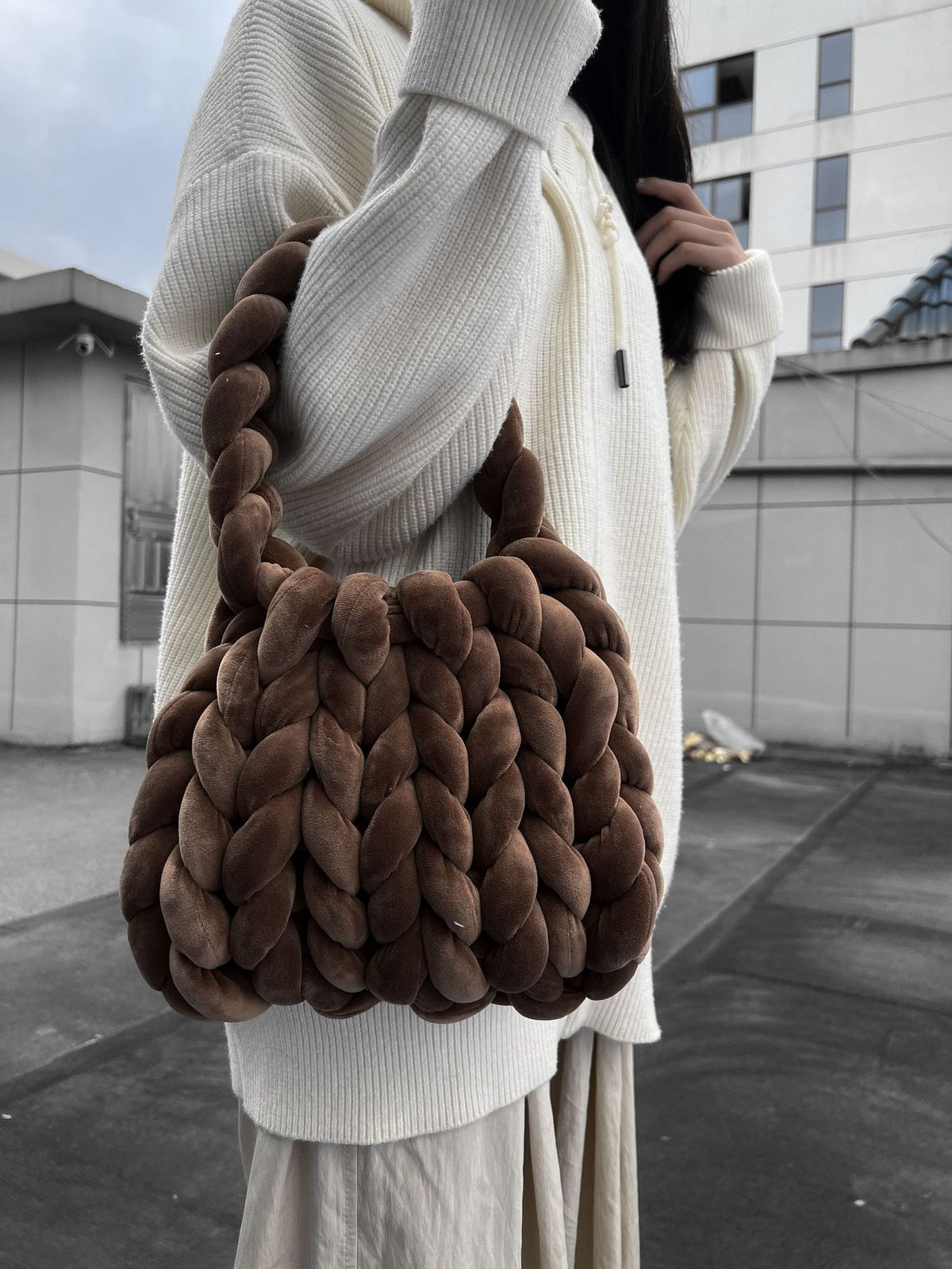 DIY hand woven crystal velvet core spun yarn woven hand-held mailman bag eprolo