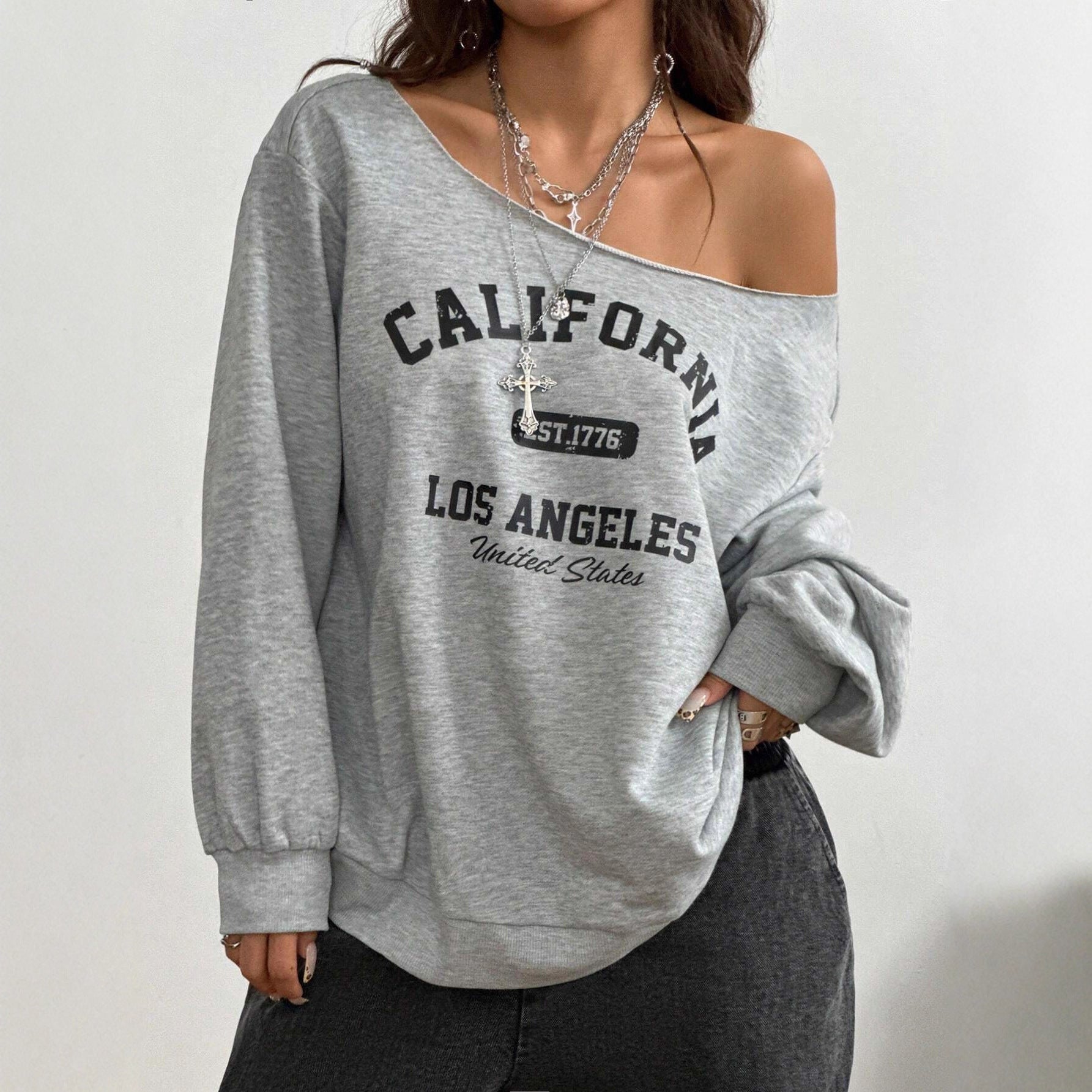 Slant shoulder T-Shirt