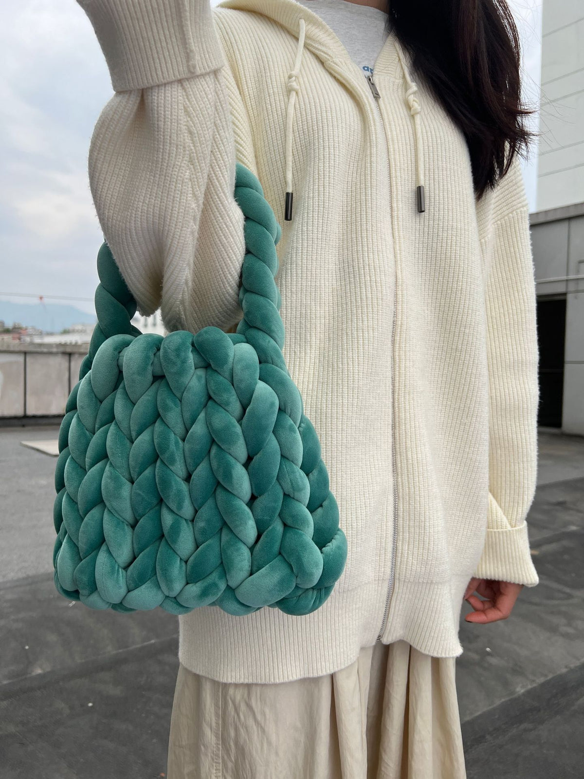 DIY hand woven crystal velvet core spun yarn woven hand-held mailman bag eprolo