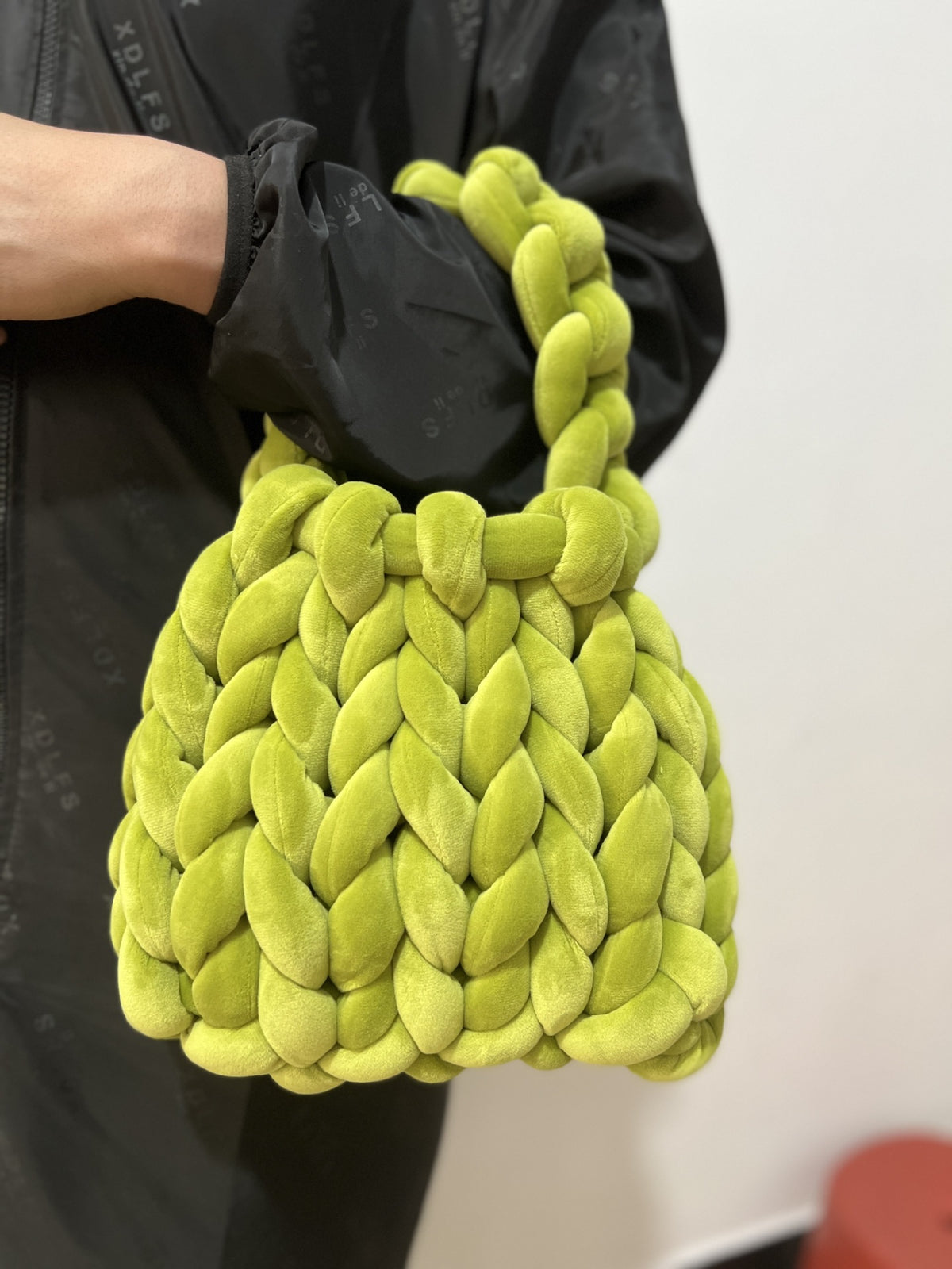DIY hand woven crystal velvet core spun yarn woven hand-held mailman bag eprolo