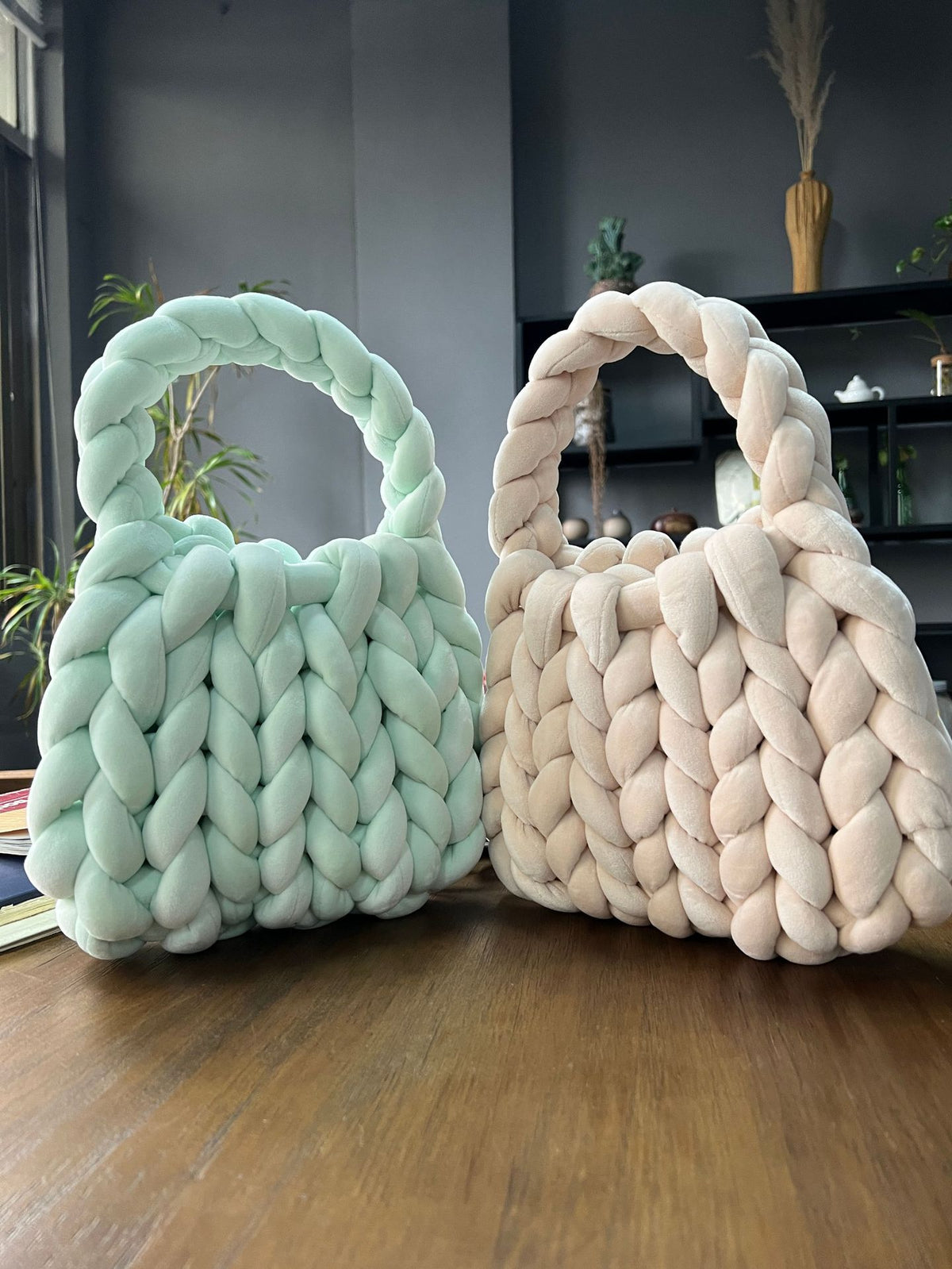 DIY hand woven crystal velvet core spun yarn woven hand-held mailman bag eprolo