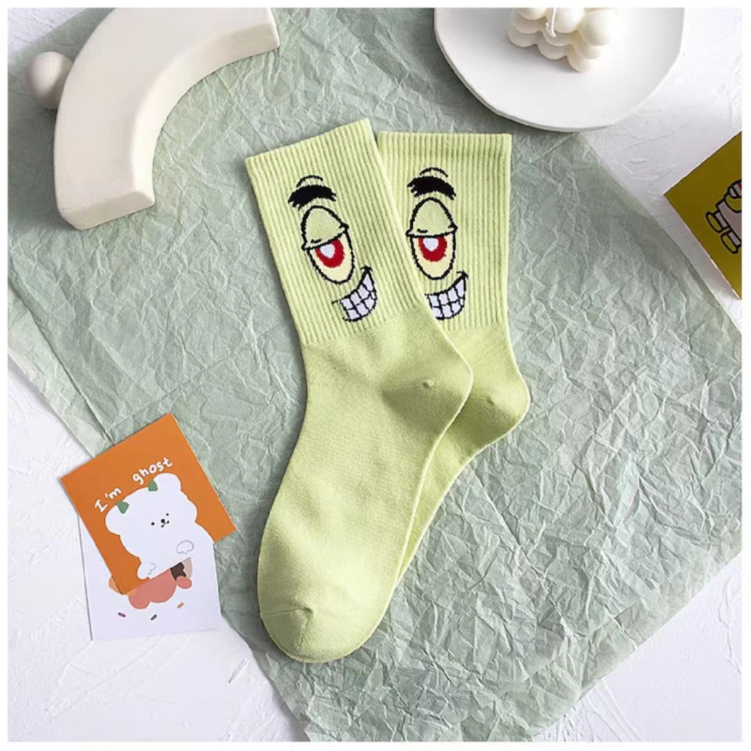 Colored cartoon long tube socks for autumn and winter SpongeBob SquarePants funny mid tube socks eprolo