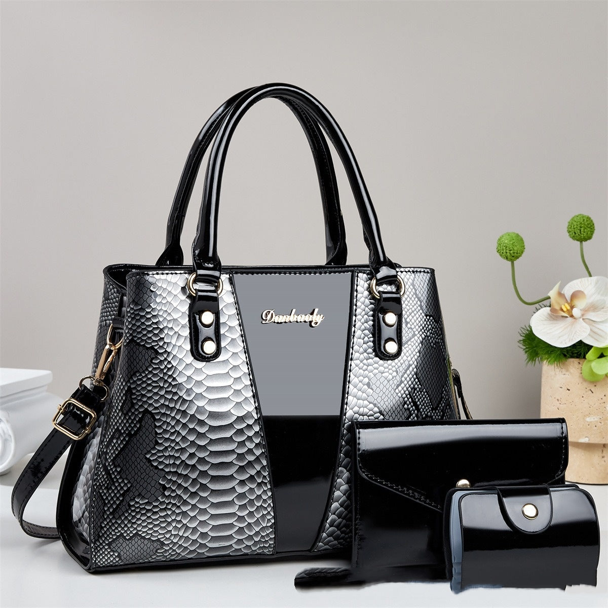 Large-capacity Shouldercrossbody Bag With A Snakeskin Pattern Tote Handbag Zee's Vibe Vault